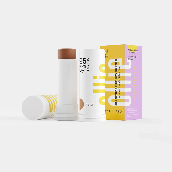 Protector Solar en Barra Con Color FPS 95 - ¡Increíblemente práctico! Protector Solar en Barra Con Color de Ollie ofrece una cobertura media, larga duración y FPS 95 con FPUVA 40. Es ideal para todo tipo de piel, tiene un acabado sin brillo además de ayud